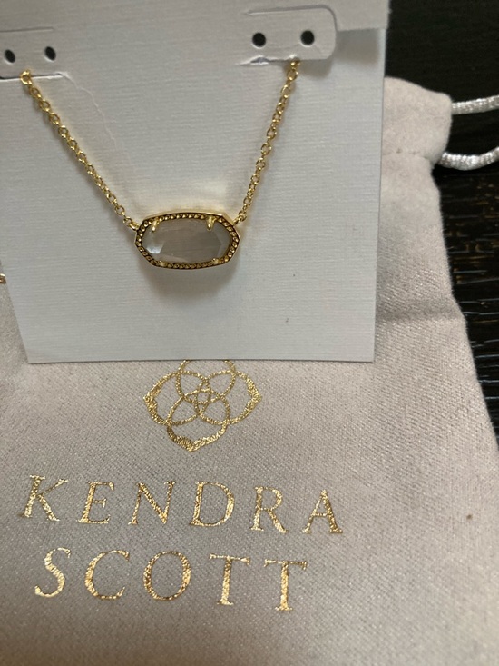 Kendra Scott Elisa Gold Pendant Necklace - Picture 4 of 8